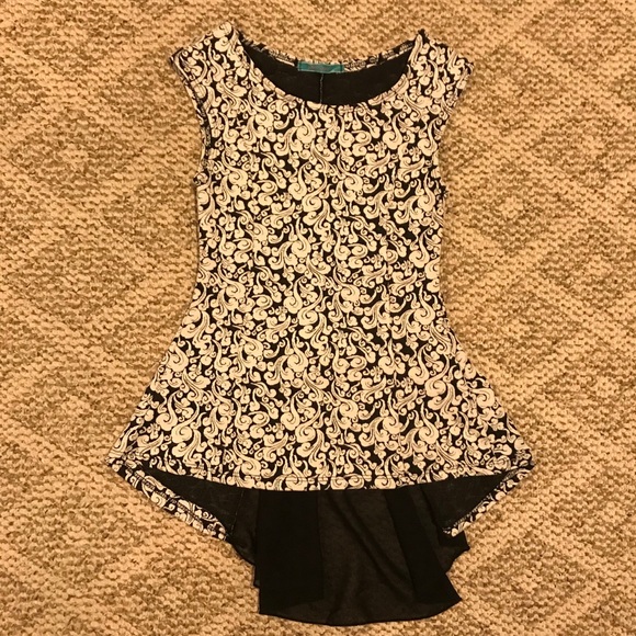 julie's closet Tops - Fit and Flare Shirt